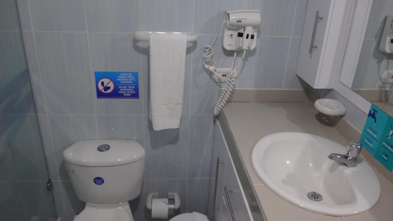 Hotel Posada Del Mar Fresh Water Bay 外观 照片