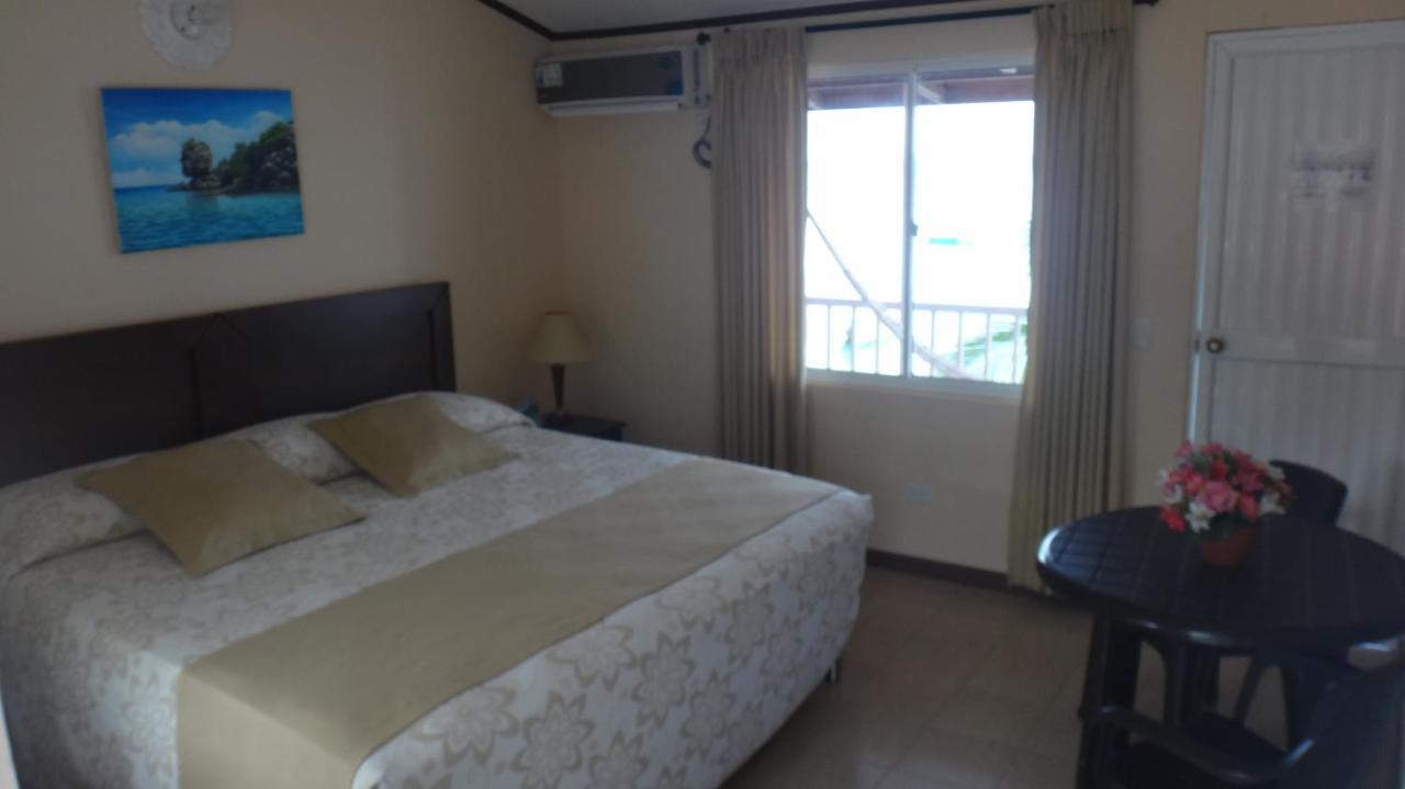 Hotel Posada Del Mar Fresh Water Bay 外观 照片