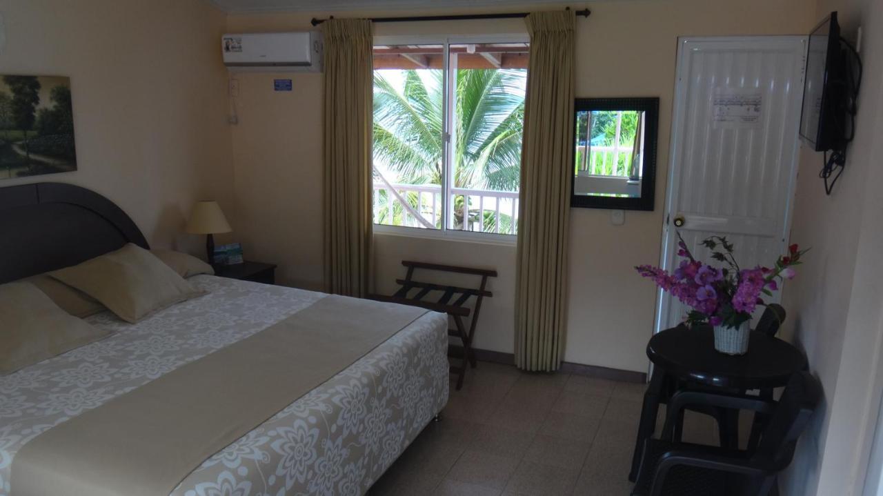 Hotel Posada Del Mar Fresh Water Bay 外观 照片