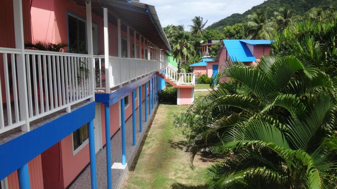 Hotel Posada Del Mar Fresh Water Bay 外观 照片